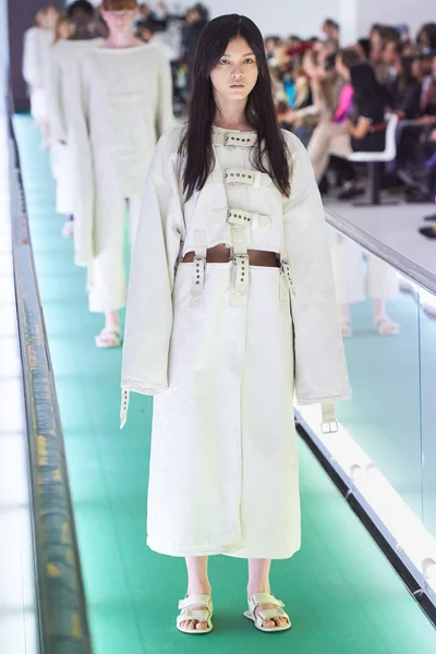 Look 107